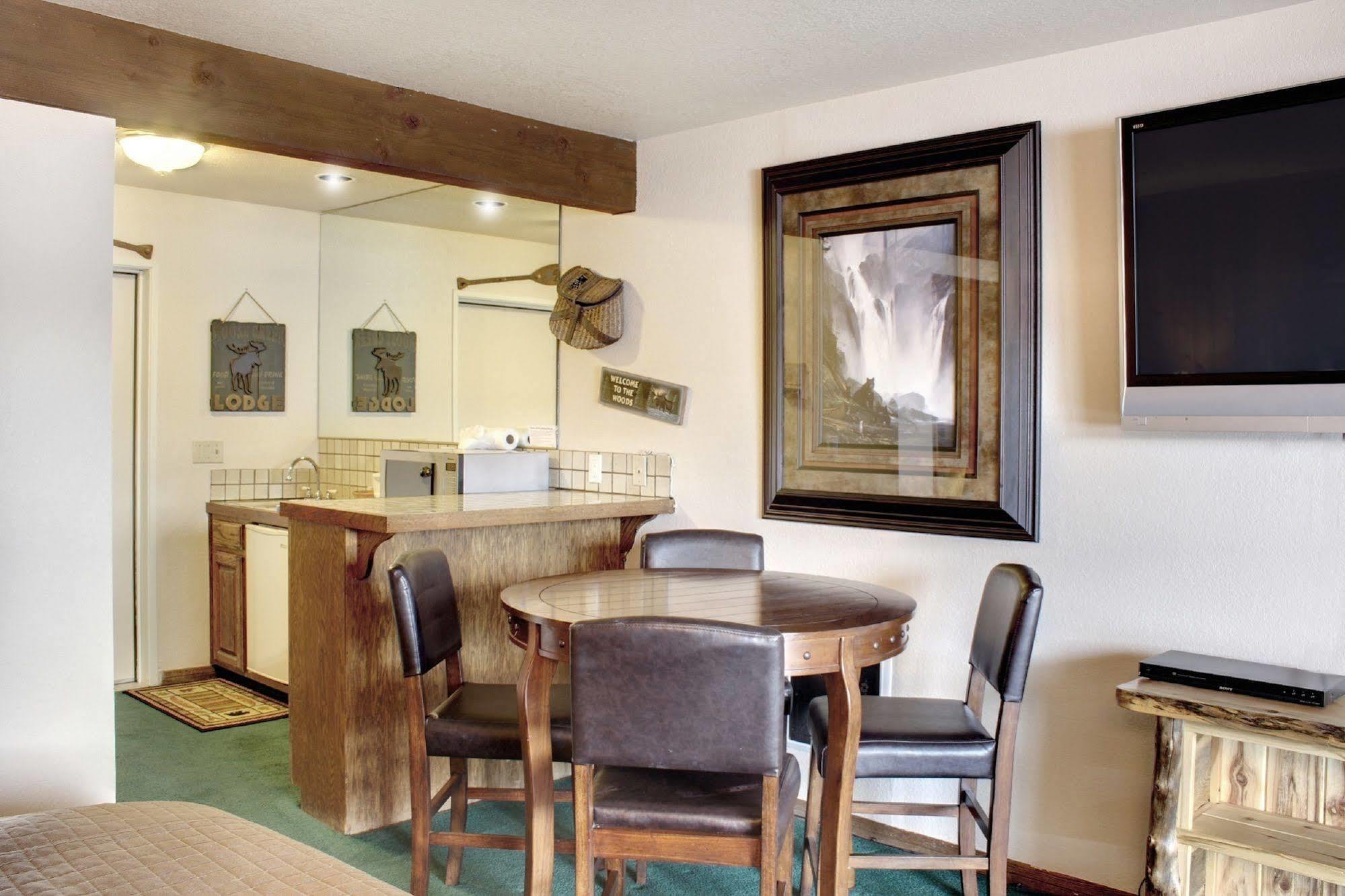 Marina Riviera Hotel Big Bear Lake
