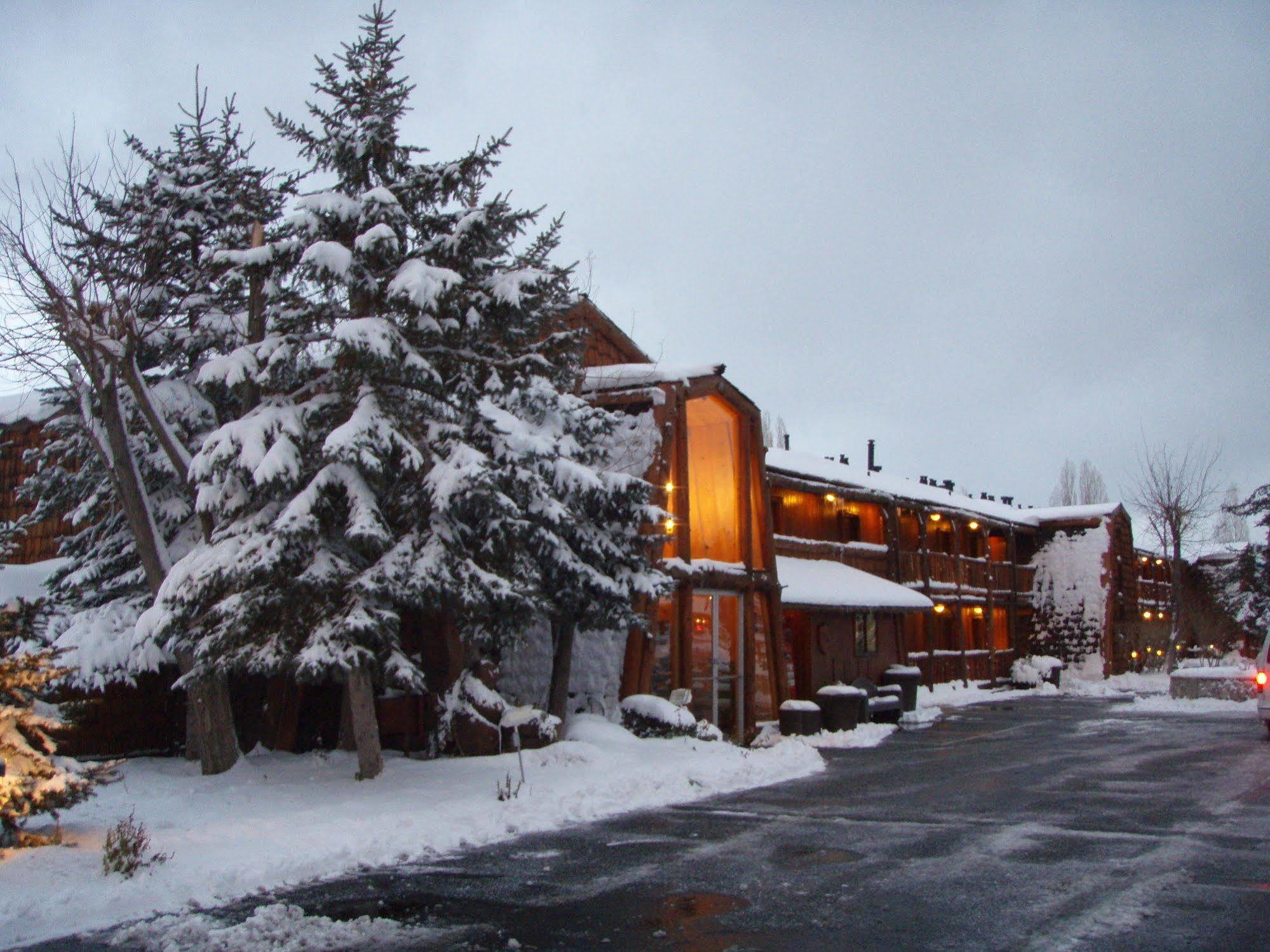 Marina Riviera 3* Big Bear Lake
