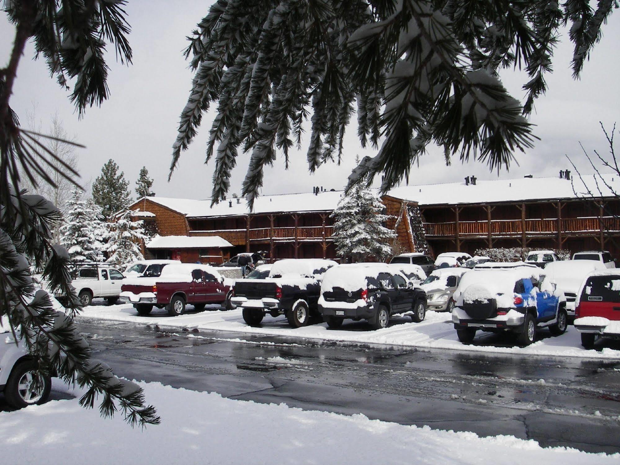 Marina Riviera 3* Big Bear Lake