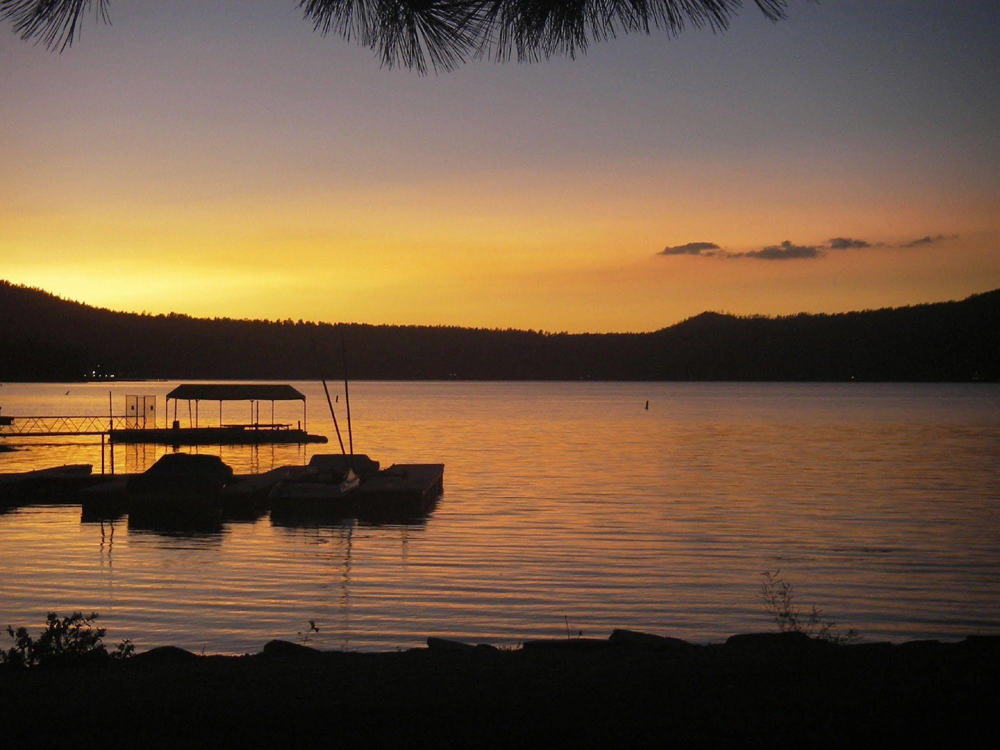 Marina Riviera 3* Big Bear Lake