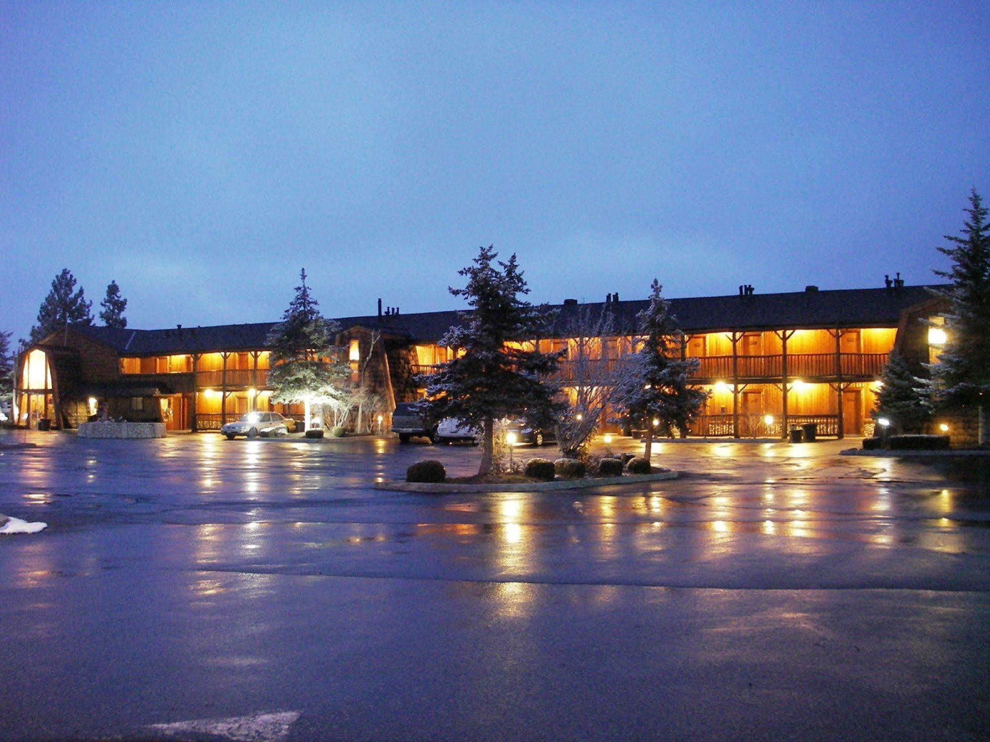 Marina Riviera Hotel 3*